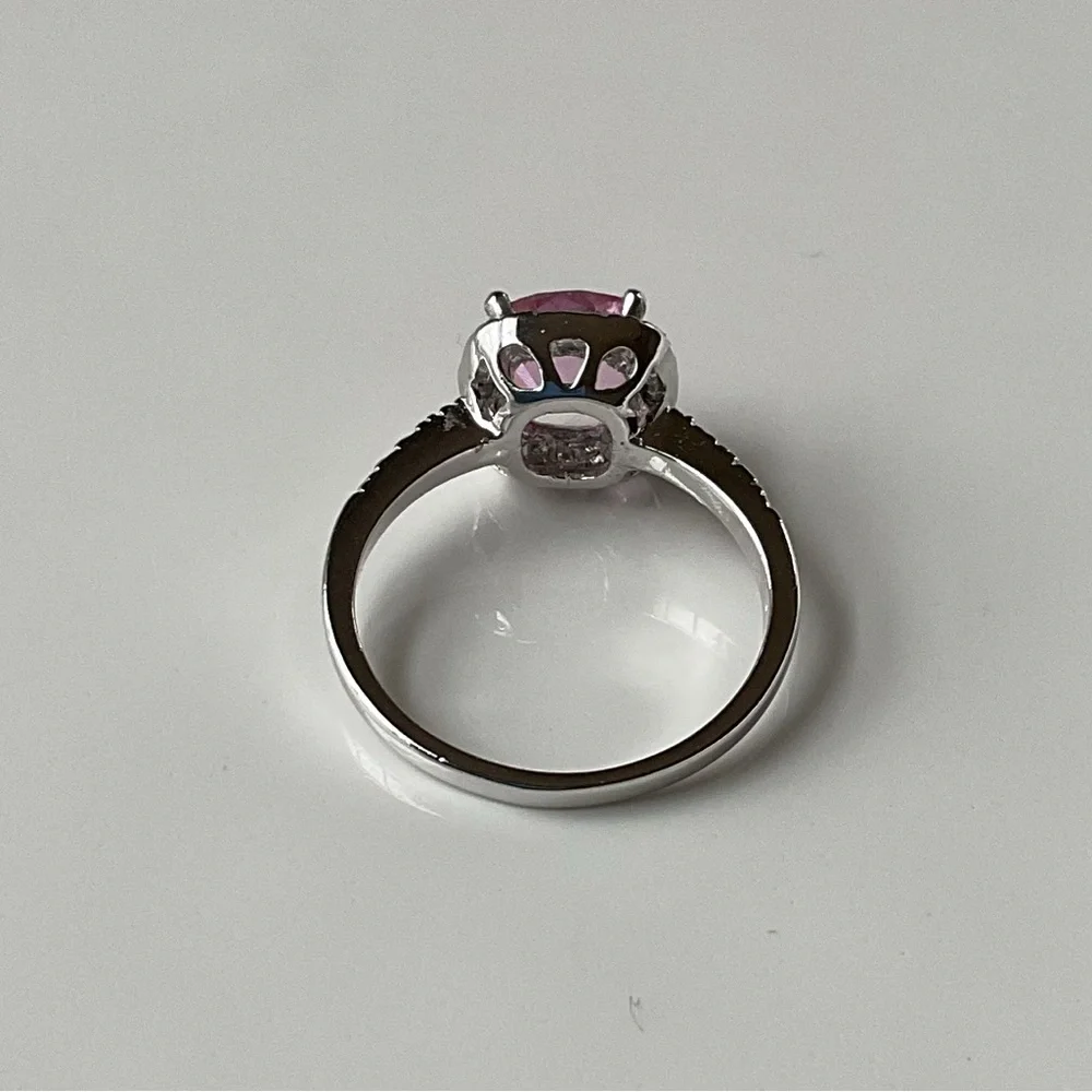 NWT Beautiful VICTORIA TOWNSEND Pink Topaz and Diamond Ring Size 8
